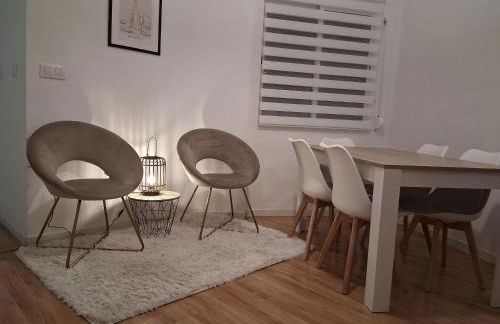 Lujoso Apartamento en Valencia 3 Dormitorios con Parking - Photo 8