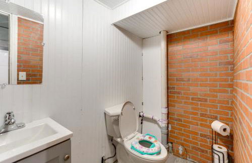 8 Mi to Detroit Zoo Family Home with Game Room - Foto 24