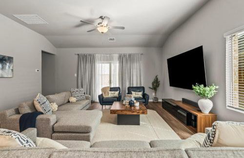 4Bed Luxury Getaway with Pool Table and Near Lake Lavon - Foto 21