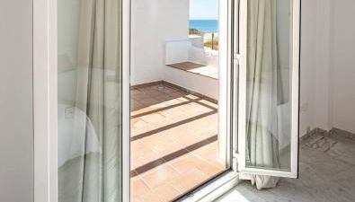 Bright Chalet with Swimming Pool and Close to Sea - Photo 5