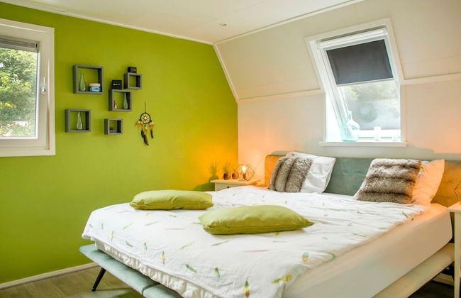 Lovely Holiday Home in Kaatsheuvel With Bubble Bath - Photo 11