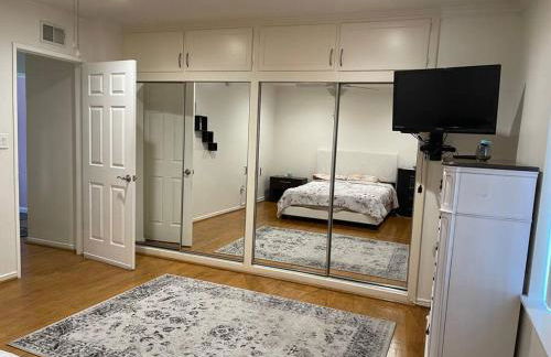 Luxury Oasis Home w/Pool Near CSUN-6 Guests - Foto 54