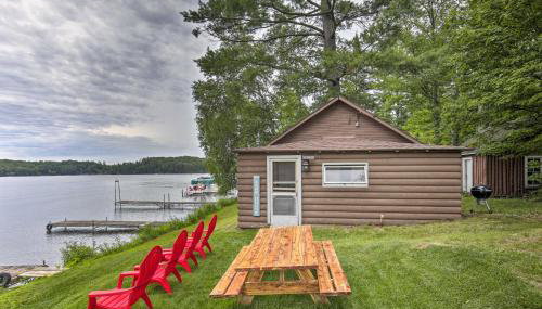 Lakefront Minocqua Cabin with Dock and Fire Pit! - Foto 1