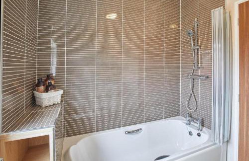 Kingfisher Lodge - Photo 11