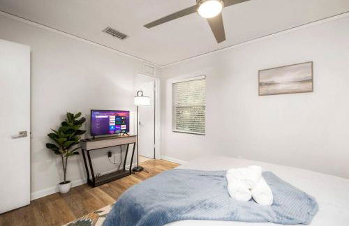 Modern Home Near UF, Stadium - Private Gazebo - Foto 23