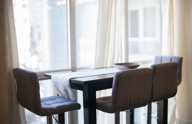 Applewood Suites - Luxury 3 BDRM - Photo 21