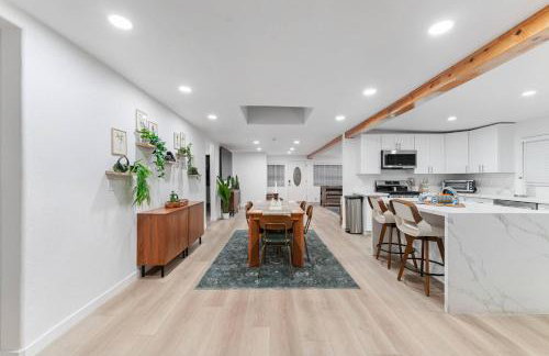 Luxury Retreat, Foosball, Pool table, NEW Upgrades - Foto 37