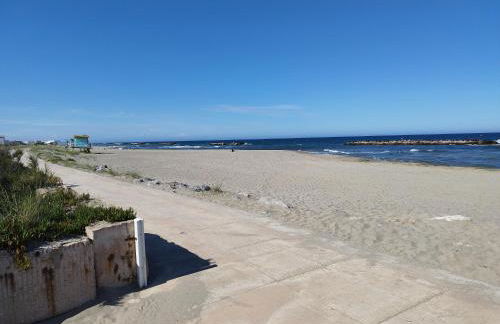 Charmant studio à 2 pas de la plage - Photo 21