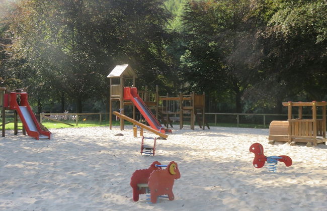 Charming Holiday Home In Durbuy With Garden - Photo 28