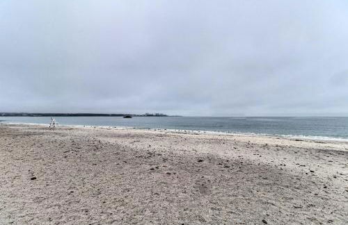 Coastal Getaway with Porch, 2 Mi to Niantic Beach! - Foto 1