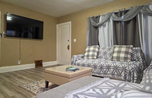 Cute 2 Bedroom Apartment 7 minutes from the falls! - Foto 13