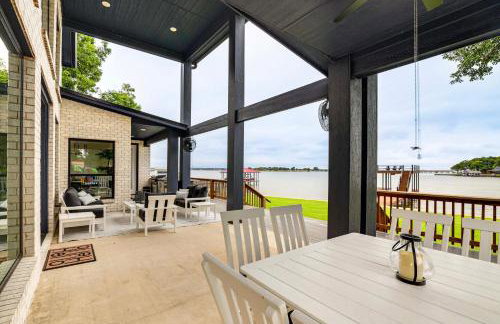 Hot Tub, Fire Pit! High-End Cedar Creek Lake Haven - Foto 5