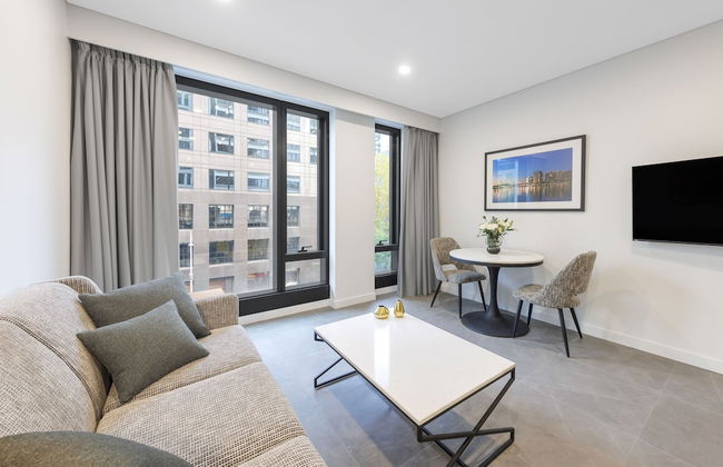 Meriton Suites Melbourne - Photo 32