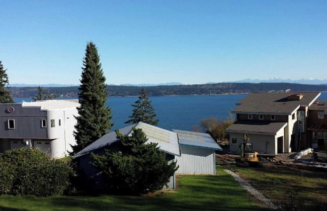 Incredible Water Views, Deck Relaxing Retreat Greenbank Getaway by Avantstay - Foto 16