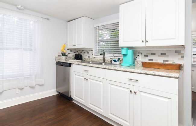 Seminole Heights Retreat - Photo 7