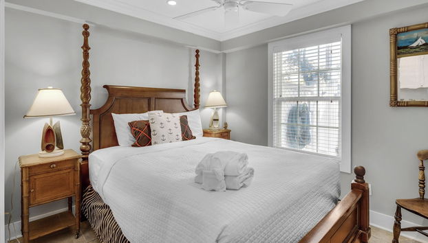 Intensive Care - Steps From the Ocean w/ Golf Cart! - Foto 2, Habitación