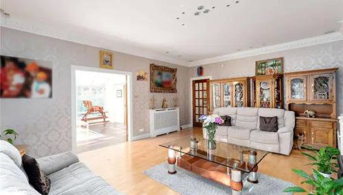 Superb 5 bedroom Villa 16 mins from City Centre - Foto 3