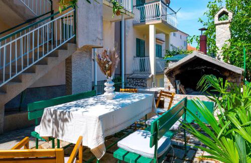 Charming renovated apartment next to the sea - Foto 20