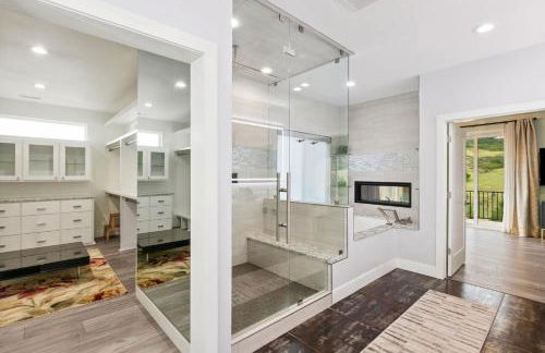 Elegant Mountain Retreat with Sweeping Views - Foto 17