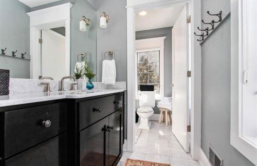 5BR Oasis wtih Pool, spa and sports court - Foto 27