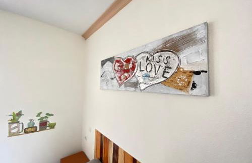 Fuengirola Holiday Apartment w/Balcony View & Pool - Photo 9