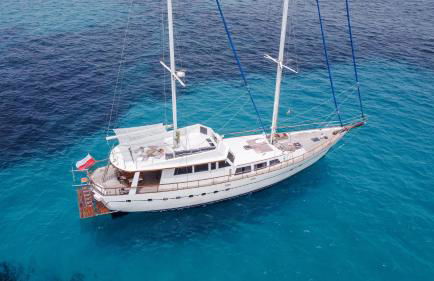 SPACIOUS YACHT HOTEL BARCELONA CITY CENTER 5 CABINs - Foto 1