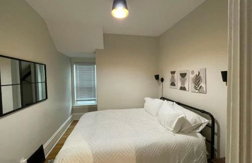 Trendy and Stylish 3BR Uptown Duplex - Foto 12
