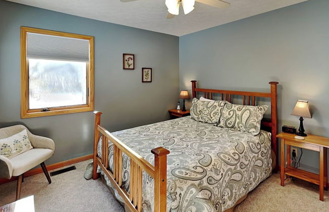 Lured by the Lake - Foto 23