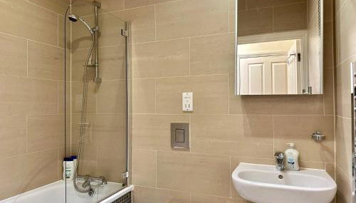 LX Russell Square Apartments - Foto 2, Shower