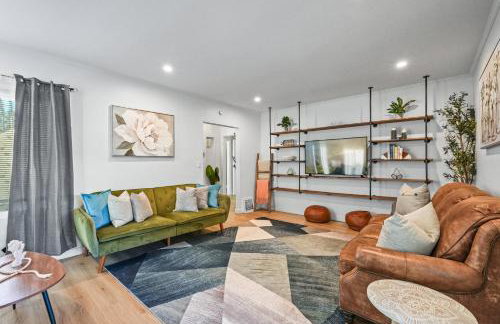 Belmont Shore Getaway with Hot Tub and Firepit - Foto 46