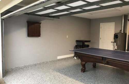 Luxury Retreat with 2 Master Suites Pool & Hot Tub BBQ Pool Table 2 Miles Disney - Foto 65