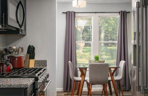 The Lucky Charm Home of the Fighting Irish! BBQ Outdoor Games Coffee - Foto 9