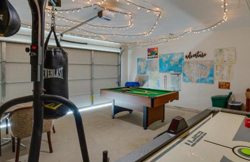 Game Room and Walk to Beach Gun Barrel City Gem! - Foto 20