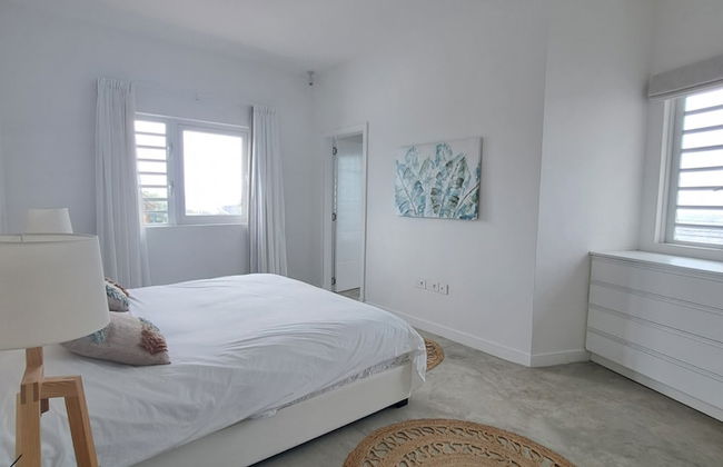 Luxury beachfront villa with private pool and cozy Pavillon with private jacuzzi on rooftop terrace - Photo 14