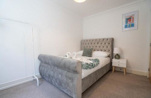 Emirates House, Luxe 5 Bed, with King sized Beds, next to Aiport & NEC, JLR 5 mins - Foto 35