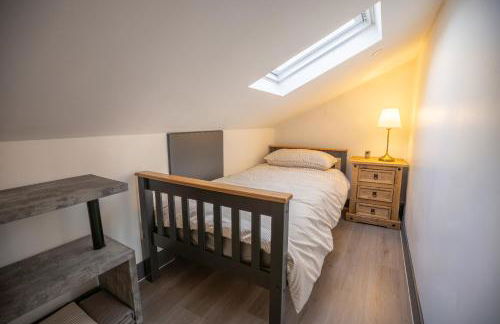 Cozy 2 Bed Flat in Town Centre - Foto 10