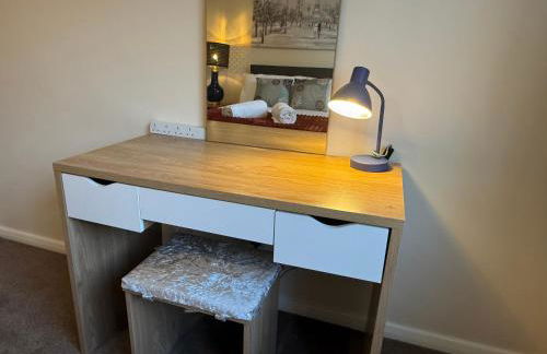 Bicester villa, 5Bedroom, Parking, WiFi, Garden - Foto 15