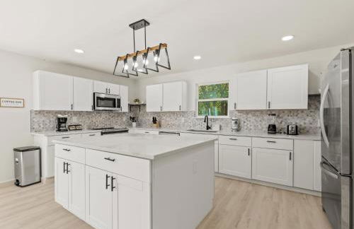 Spacious 4 Bedroom Family Retreat in the Heart of McKinney, TX - Foto 10