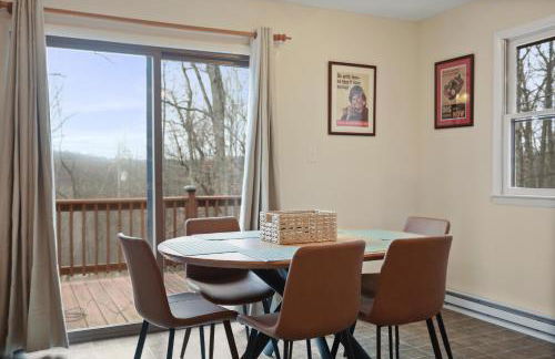 Mountain Retreat by Berkeley Springs wRiver Access - Foto 3