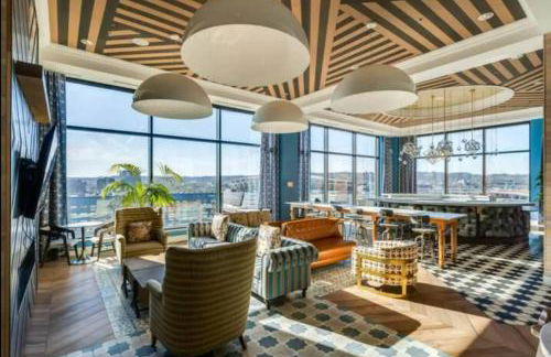 DT Gym Pool Rooftop 5 min walk to Stadiums - Foto 37