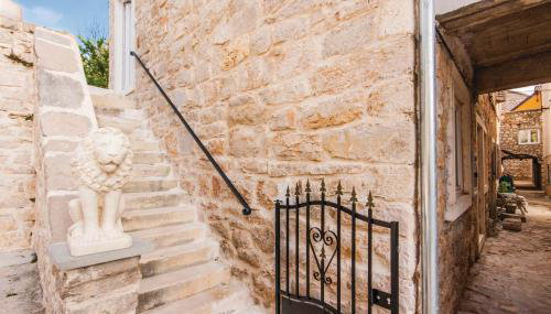 Prvinski Akvarel - Foto 3