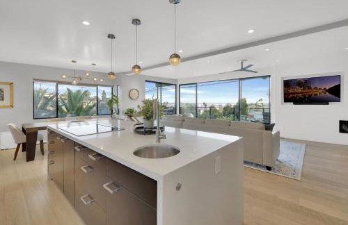 New! Luxury 5BR, W/Arcade, Sauna, Views, Fire Pit! - Foto 31