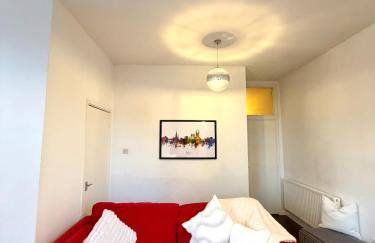 Free off street parking Georgian style Bath apartment - Photo 9