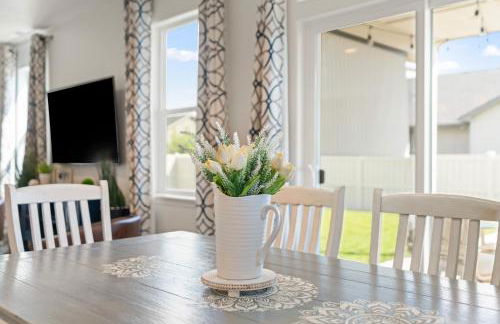 The Explorer! Extra Game Room, Fire pit Sleeps 10! - Foto 15