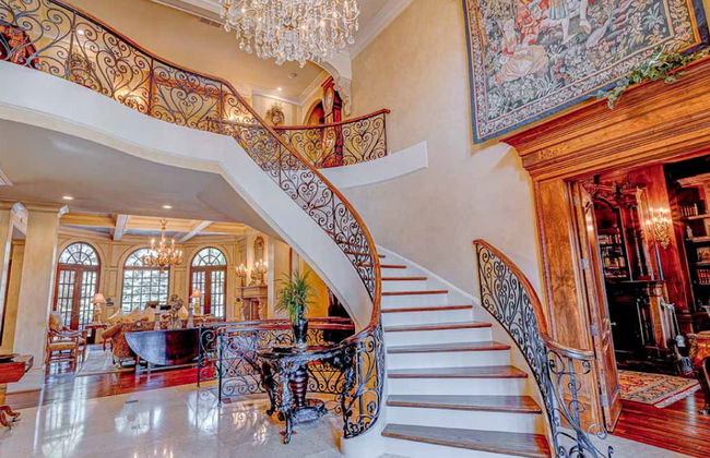 Lions Gate Estate in Sandy Springs - Foto 3