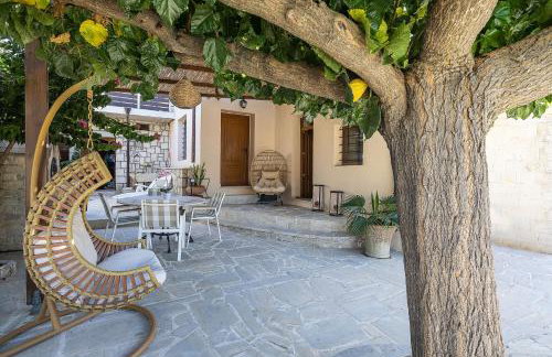 Captain's Hyatt - Photo 33