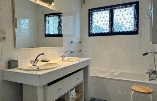 305 - Belle maison à deux pas de l'Anse du Croc - Foto 10