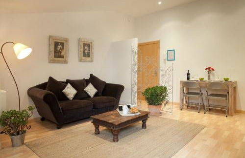 Homenfun Barcelona Montjuic - Foto 2