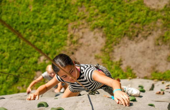 Well Furnished Mobile Home with Microwave near Water - Photo 27