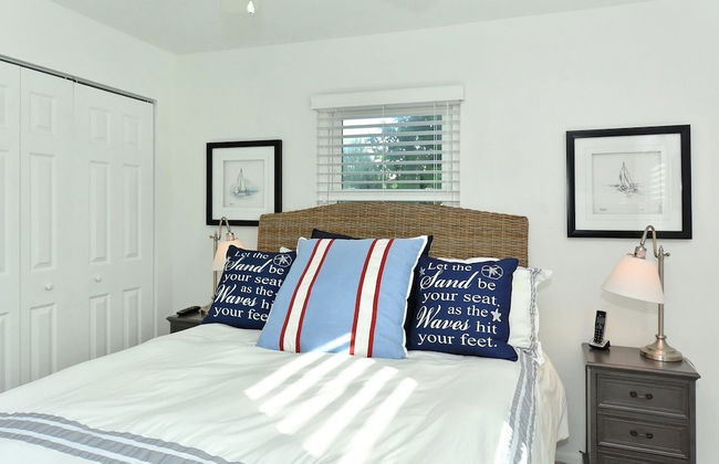 Tarpon Pointe 2 Bedroom Home by RedAwning - Photo 3